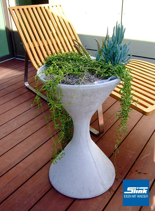 Designer-Pflanzgefäß Spindel Diabolo Willy Guhl Pflanzkübel Eternit Swisspearl Gartendesign betonoptik Designklassiker