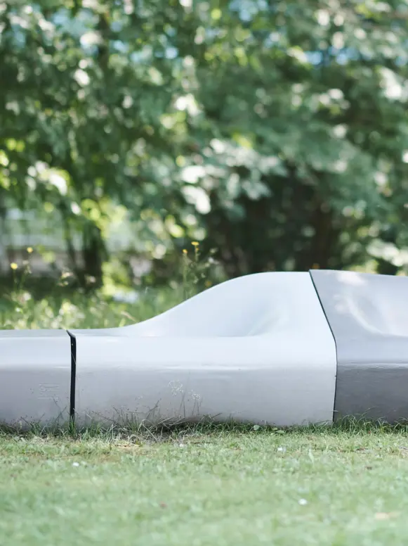 DUNE - Design by Rainer Mutsch | Die Lounge-Liege besteht aus vier Elementen, die als Einzelstücke oder modular arrangiert werden können.