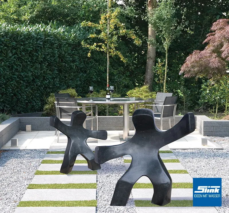 8153 Mod. A Skulptur nach links schauend - Kinnas Granitskulptur