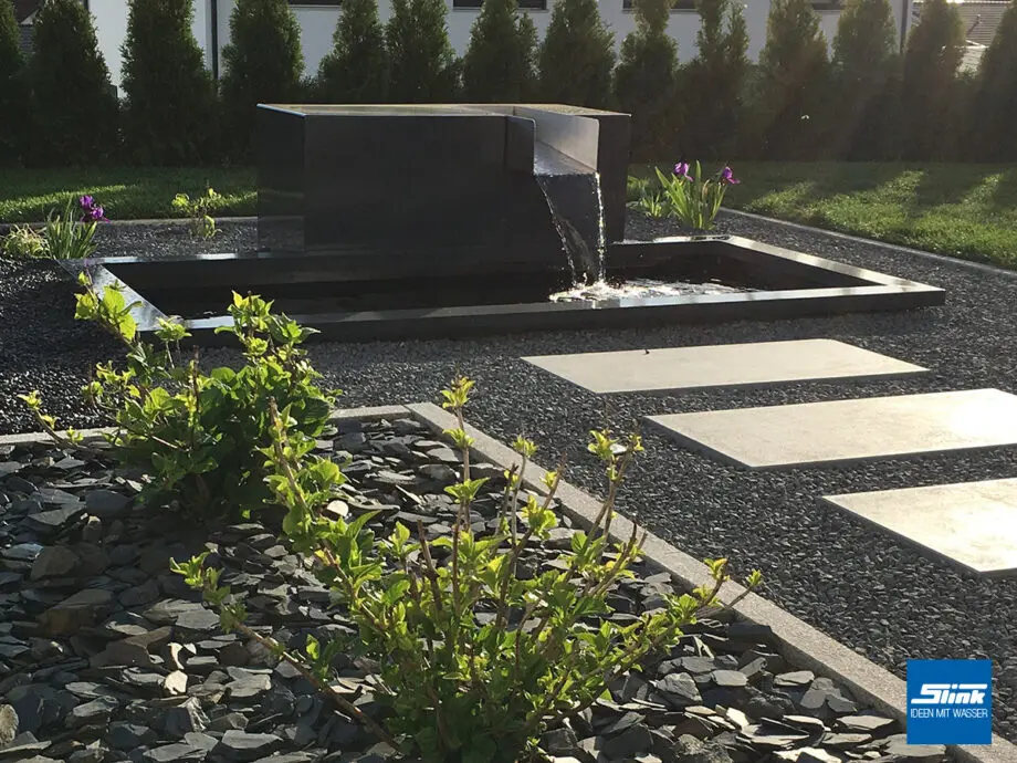 Wasserfall im Garten - modern und im schönen Design