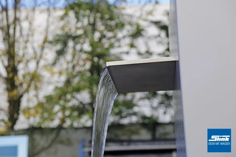 Gartenbrunnen Wasserfall, Designbrunnen., Wasserbecken GFK, rechteckiges Gartenbecken, Teichbecken formal