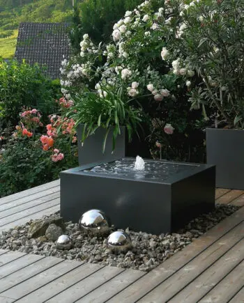 Wassertisch, Alubrunnen, Designerbrunnen, Zierbrunnen, Balkon-Brunnen, Terrassen-Brunnen, Metall, Dachterrasse
