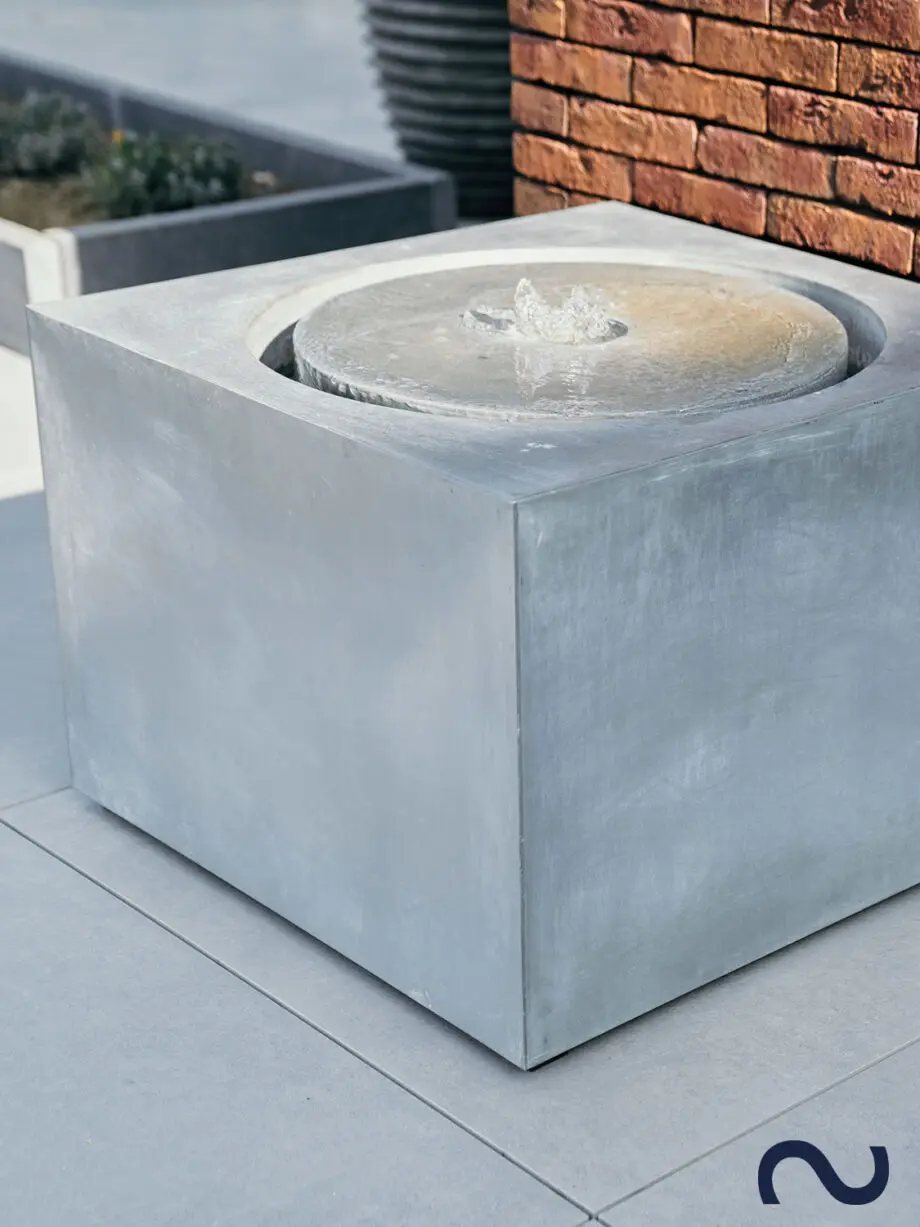 Slink Nantes Zinkquader Zinkbrunnen Terrassenbrunnen Gartenbrunnen modern