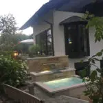 Wasserfall, Garten; Kaskade, Wasserlauf, Hauswand, Bauteil, DIY, Teichbecken, Wasserbecken, Gartenbrunnen