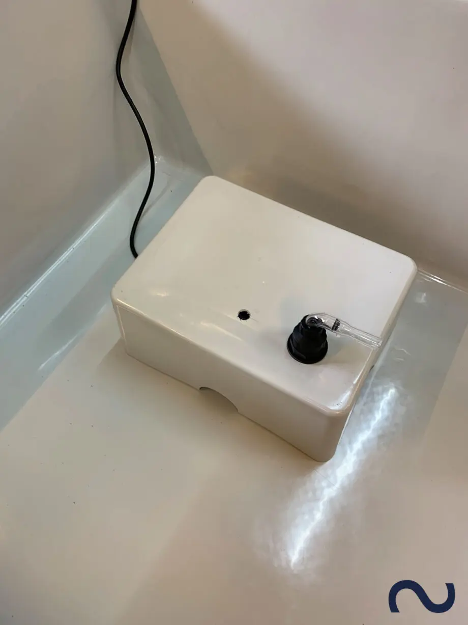 Abdeckung fuer Unterwasserfilteraggregat Filtral GFK-Wasserbecken