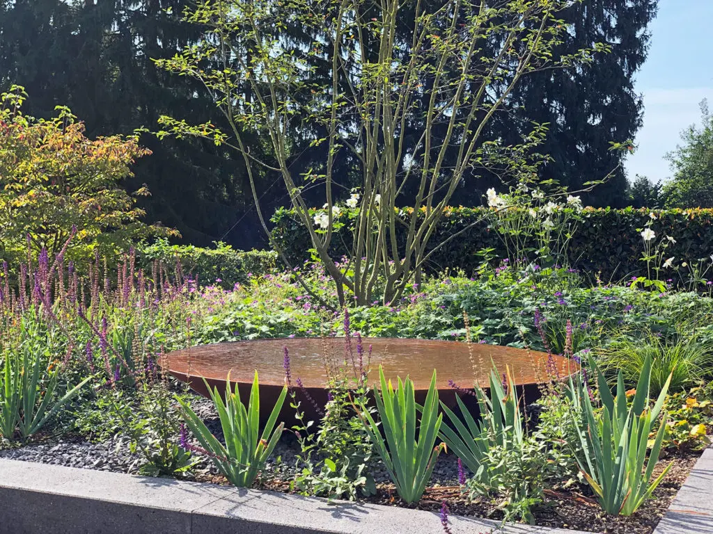 Cortenstahl-Wasserschale Schalenbrunnen Rost Corten Design Zen-Brunnen gartengestaltung mit Wasser