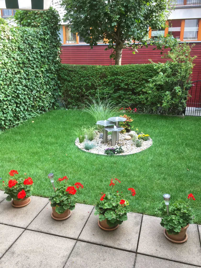 Edelstahlbrunnen Gartenbrunnen Springbrunnen aus Edelstahl modern