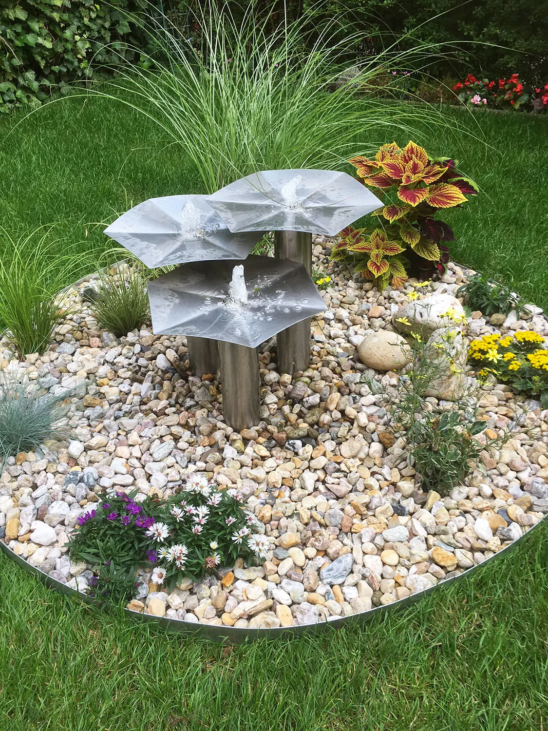 Edelstahlbrunnen Gartenbrunnen Springbrunnen aus Edelstahl modern