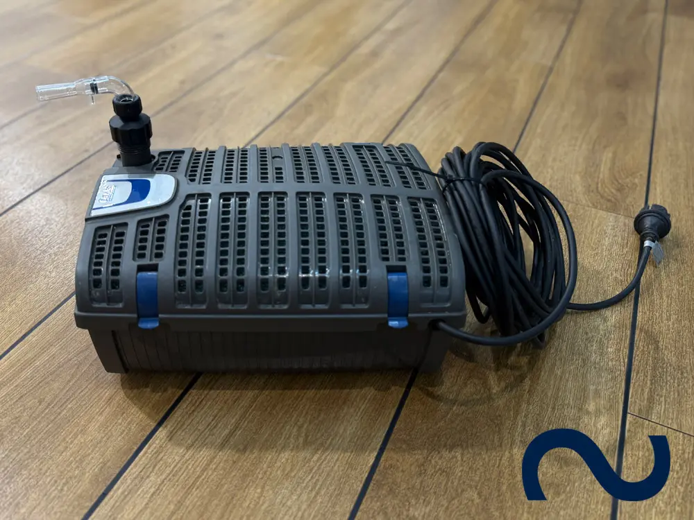 Filtral UVC 9000 von OASE - gebraucht mit neuer UVC-Lampe, gesäuberten Schwämmen, Ausströmwinkel und Fontänenaufsatz.