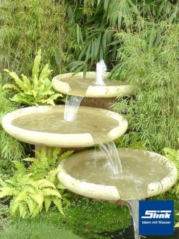 Wasserfall Rondo Schwer angesagt: moderne Gartenspringbrunnen aus Beton und in ...