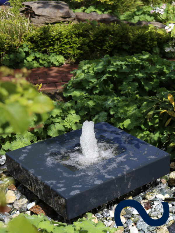Designerbrunnen Aluminium Gartenbrunnen Wassertisch Gartenidee Gartengestaltung mit Wasser Wasserpsiel