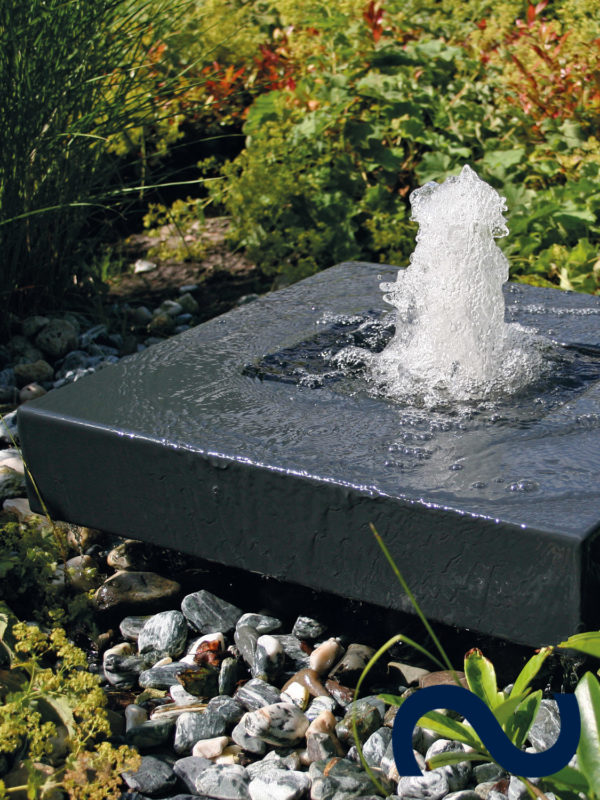 Designerbrunnen Aluminium Gartenbrunnen Wassertisch Gartenidee Gartengestaltung mit Wasser Wasserpsiel