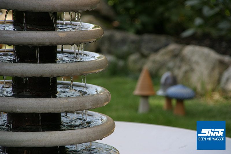 Keramikbrunnen Keramik-Wasserspiele für den Garten Gartenbrunnen aus Keramik Künstlerbrunnen für Bauerngärten