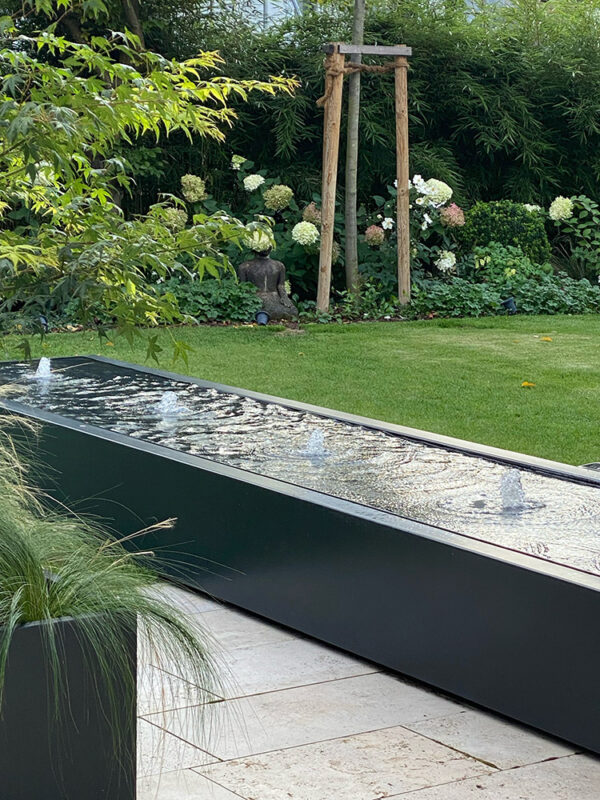 6 Meter langer Wassertisch aus Aluminium Gartenbrunnen, Wasserbecken